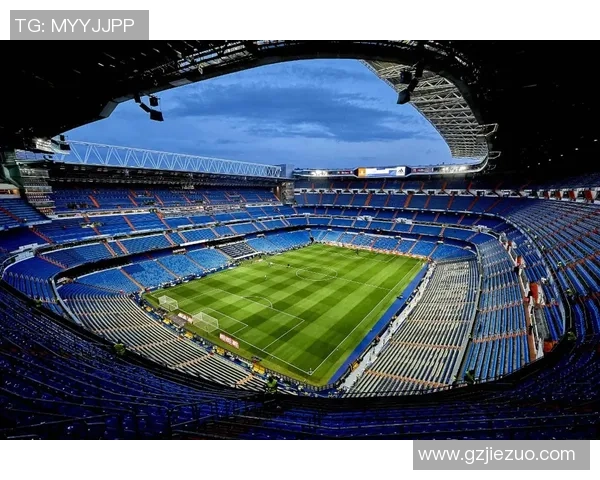 93年出生的足球新星崛起 揭示未来球场主宰的潜力与挑战 93年出生的足球新星崛起 揭示未来球场主宰的潜力与挑战