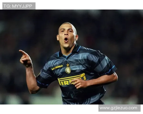 世界著名足球球星与其所属国家之间的精彩对应解析 世界著名足球球星与其所属国家之间的精彩对应解析