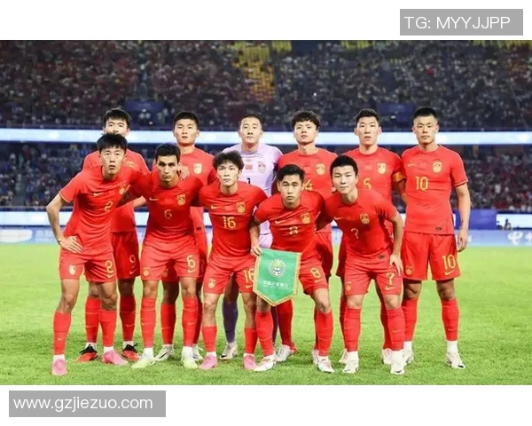 亚洲足球十大球星排名揭秘 谁能称霸亚洲足坛的巅峰之位 亚洲足球十大球星排名揭秘 谁能称霸亚洲足坛的巅峰之位