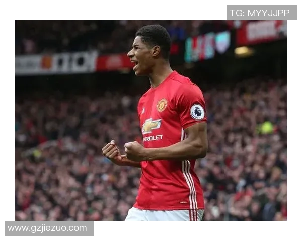 全球足球巅峰十人榜单 解读现役与传奇球星的光辉岁月 全球足球巅峰十人榜单 解读现役与传奇球星的光辉岁月