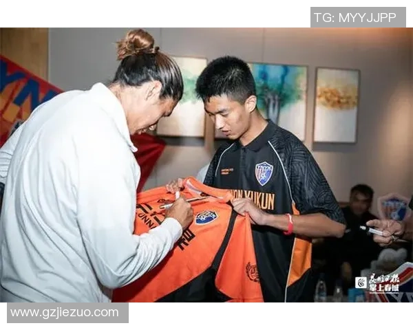 球星代言助力足球饮料品牌引爆年轻消费热潮 球星代言助力足球饮料品牌引爆年轻消费热潮